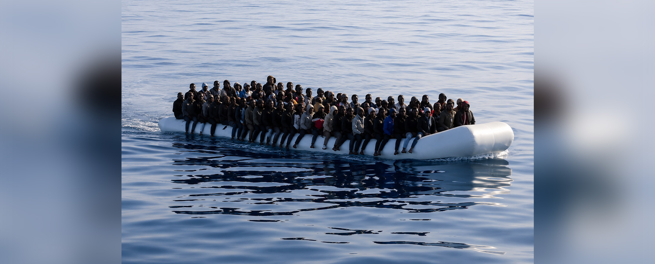 Ponad siedmiu na dziesięciu Włoch&oacute;w popiera deportacje nielegalnych imigrant&oacute;w na dużą skalę