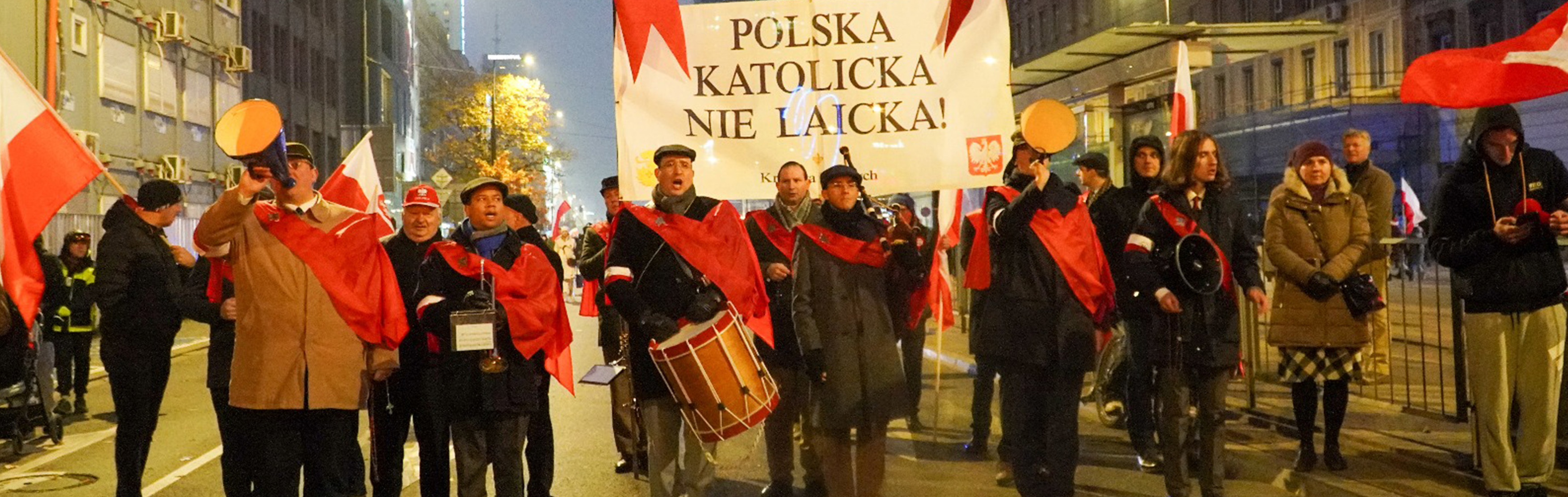 Relacja z Marszu Niepodległości: Polska Katolicka &ndash; nie laicka!